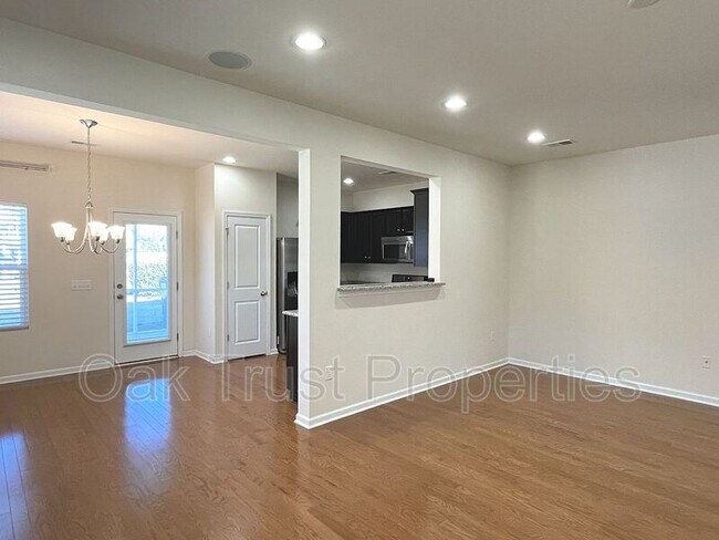 Building Photo - 3329 Conservancy Ln