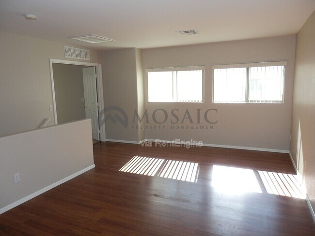 Building Photo - 1167 S Fargo Ct