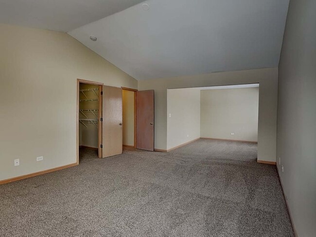 Building Photo - 322 Clarewood Cir