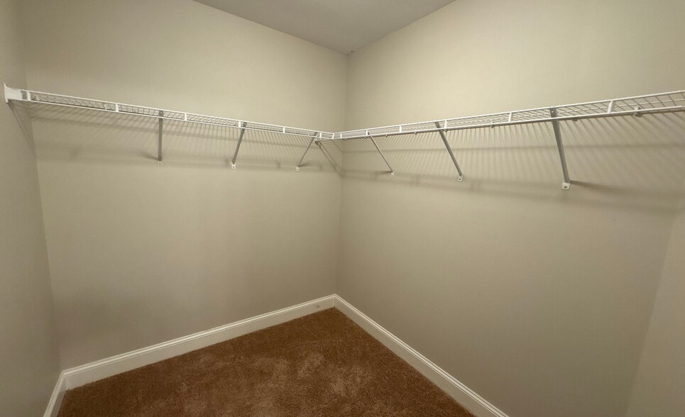 Building Photo - 648 Piney Woods Rd