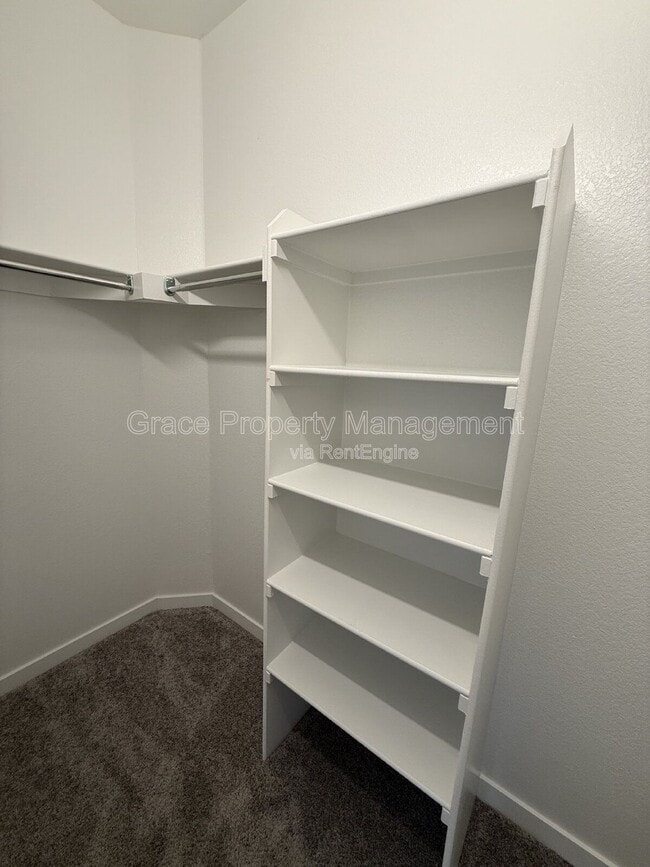 Building Photo - 6387 Moore Ct