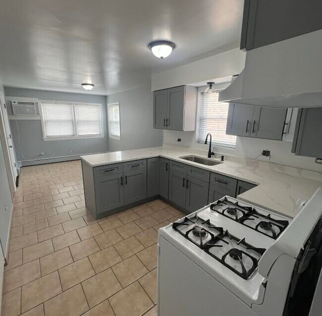 Building Photo - 5441 Latrobe Ave