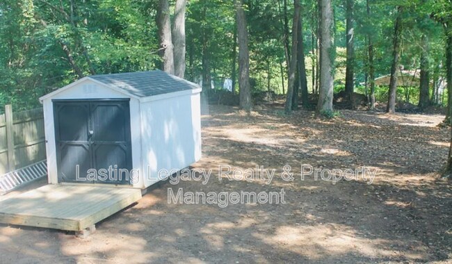 Building Photo - 275 Milling Rd