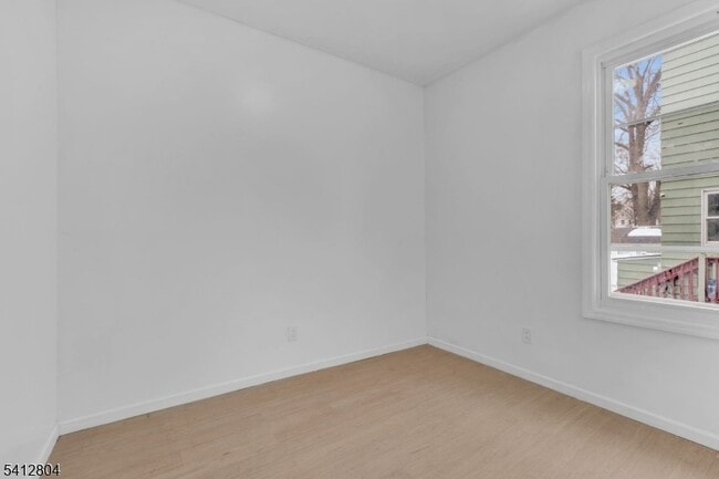 Building Photo - 123 Dodd St