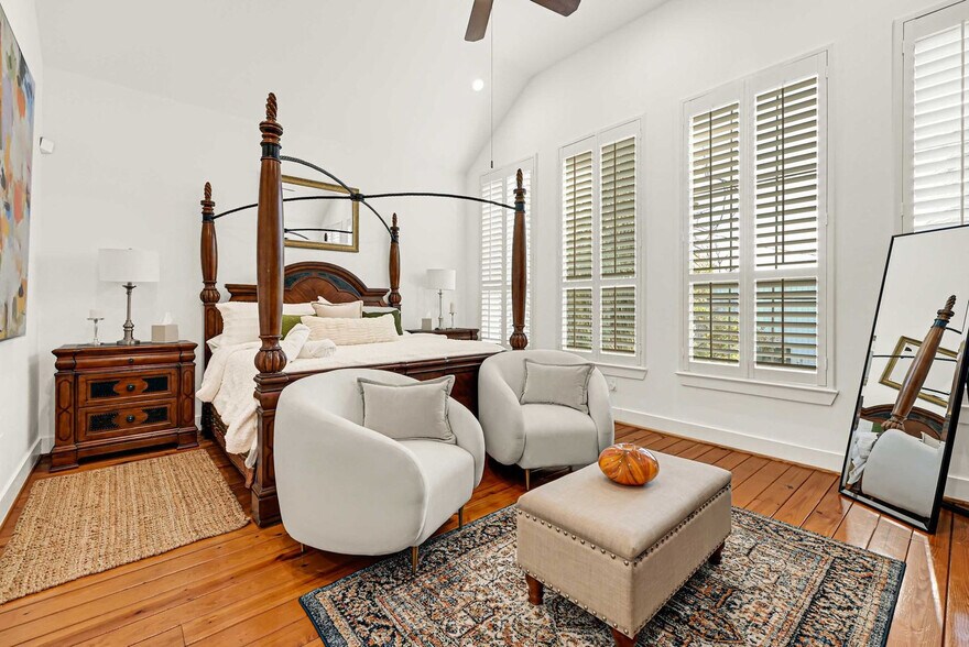 Building Photo - 5522 Larkin St