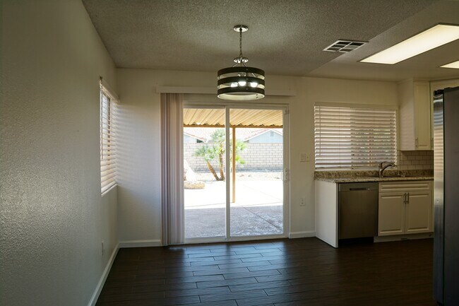 Building Photo - 80675 Harvard Ct
