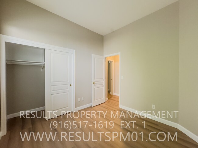 Building Photo - Lovely 4 bedroom Roseville home Olympus po...