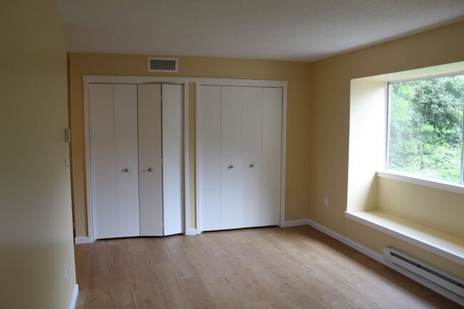 Building Photo - 94 Mallard Dr