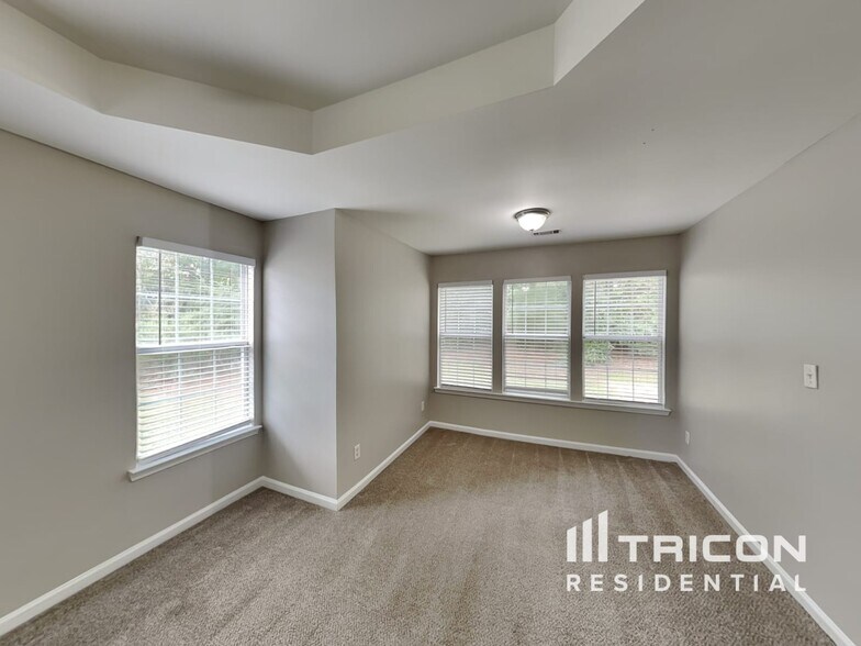 Building Photo - 708 Percevil Point