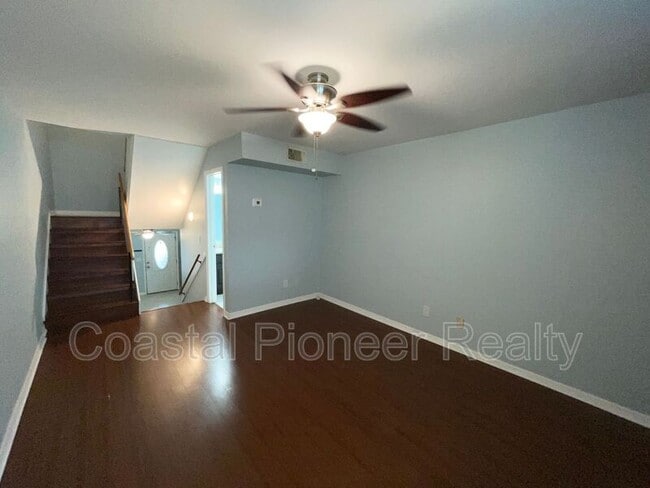 Building Photo - 4226 La Dega Ct