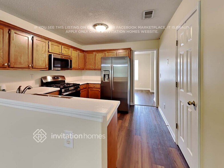 Building Photo - 2717 Fort Hampton Ct