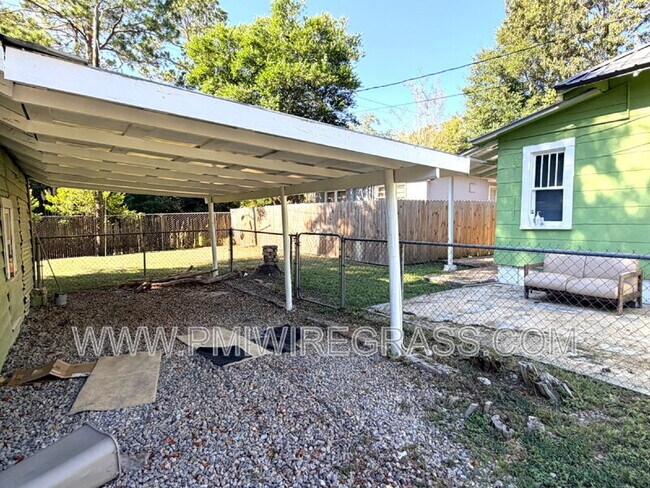 Building Photo - 550 Eufaula St