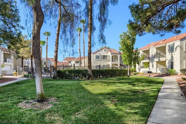 Building Photo - 4860 Nara Vista Way