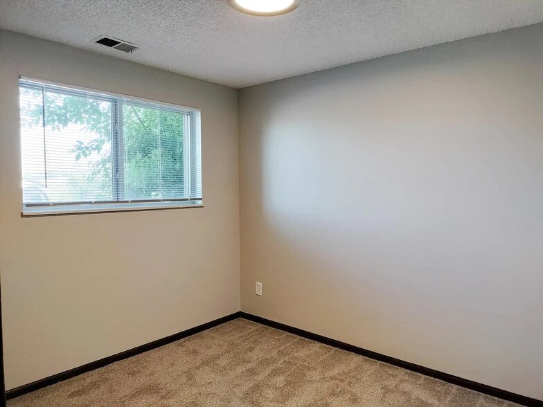 Building Photo - 309 Zeta St
