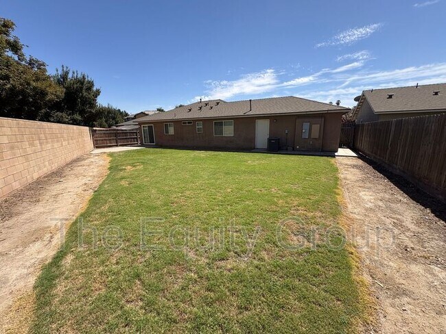 Building Photo - 2314 Cape Canyon Ave