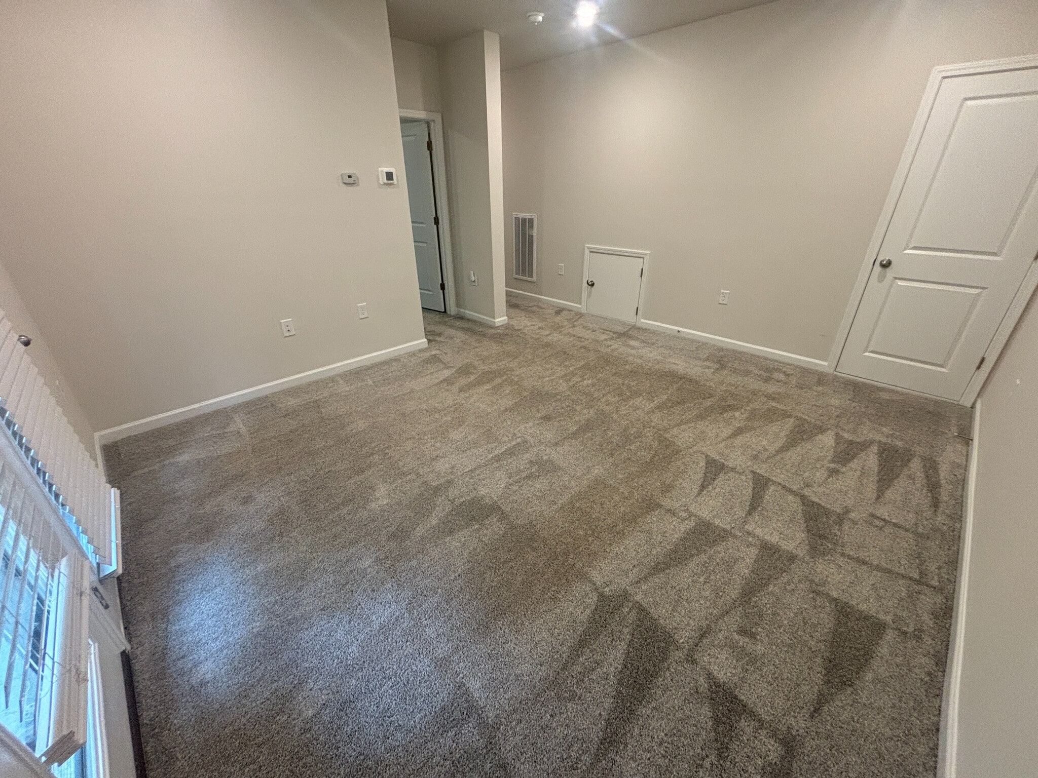 Building Photo - Room in House on Collaborative Wy