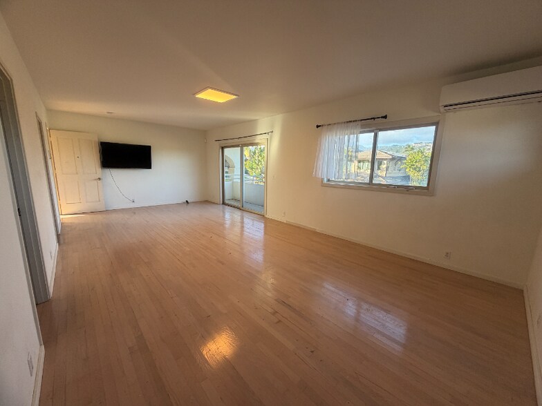 Building Photo - 736 Ulili St