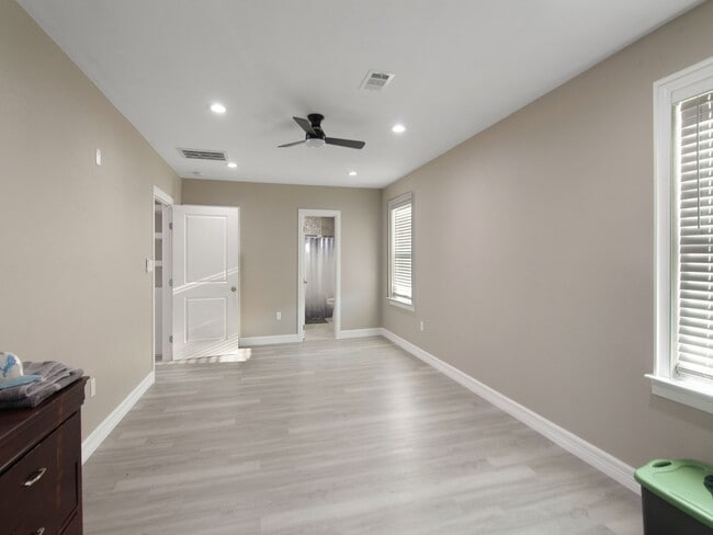 Building Photo - 51 Rd 5117