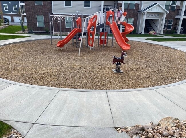 Building Photo - 523 N 310 W