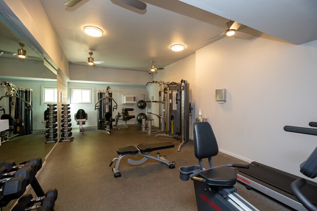 Exercise Room - 2500 Kalakaua Ave