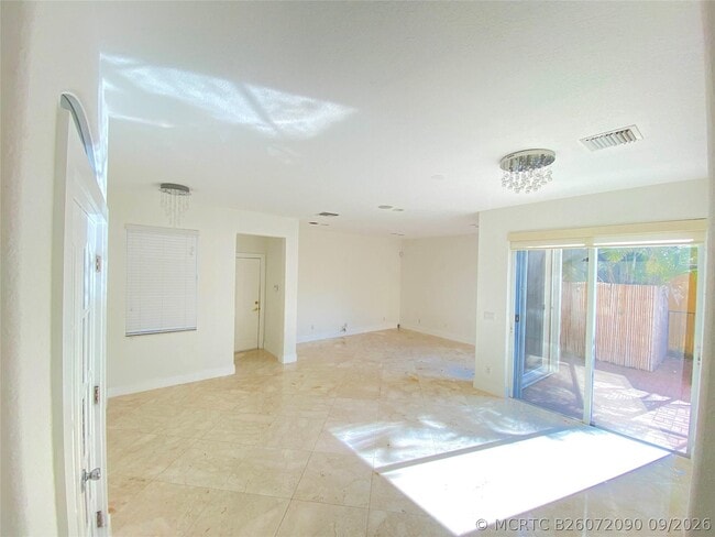 Building Photo - 5830 NW 119th Dr