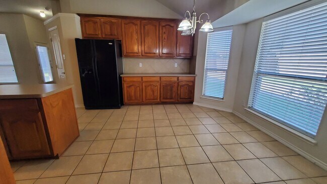 Building Photo - 301 Ponderosa Trail