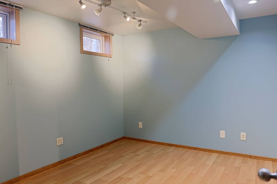 Office - basement - 222 Society Hill Blvd