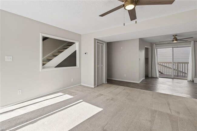 Building Photo - 2232 Vista Cir