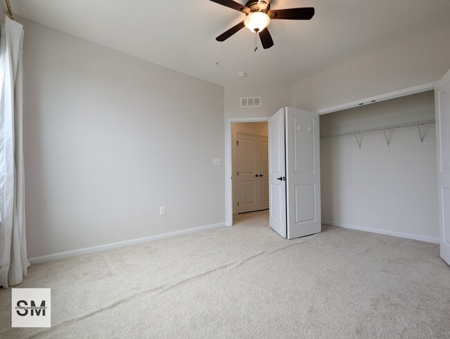 Building Photo - 5462 Stream Bank Ln