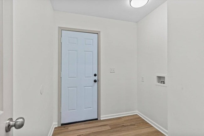 Building Photo - 359 Spruce Ln