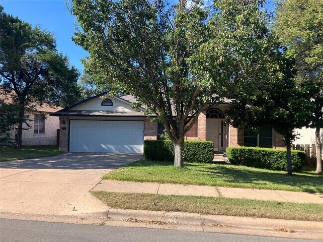 Primary Photo - 1209 Wood Creek Dr