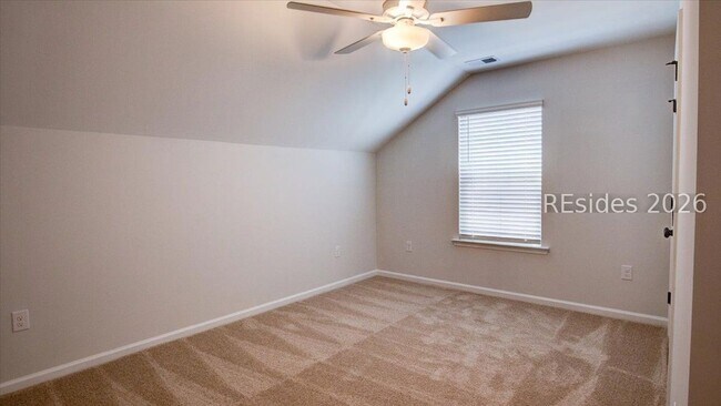 Building Photo - 179 Garden Row Dr N