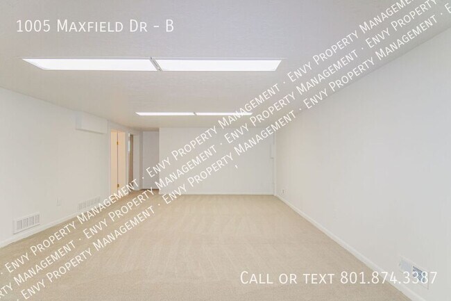 Building Photo - 1005 Maxfield Dr