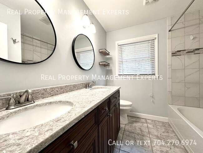 Building Photo - 4237 Rocky River Rd