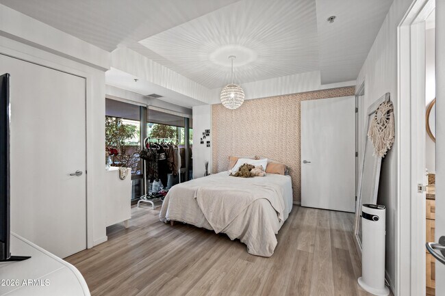 Building Photo - 7151 E Rancho Vista Dr