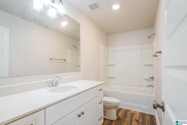 Building Photo - 295 Ridgeview Cir