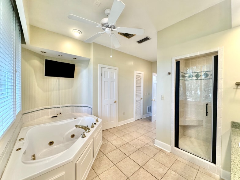 Building Photo - 1812 Seminole Rd