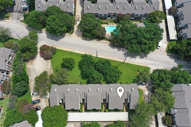 Building Photo - 8555 Fair Oaks Crossing