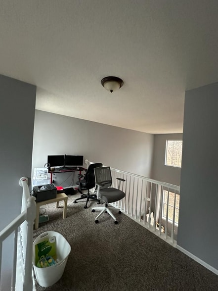 Building Photo - 7791 Everest Ln N