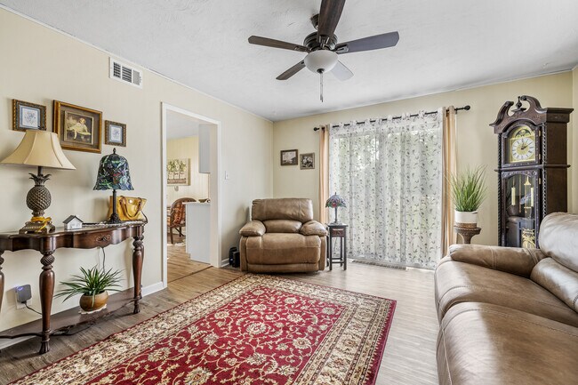 Building Photo - 39 Patton Rd