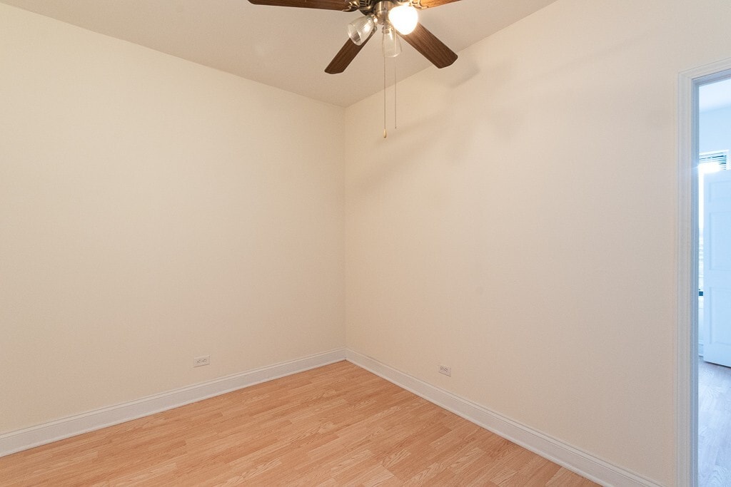 Building Photo - 4856 N Damen Ave