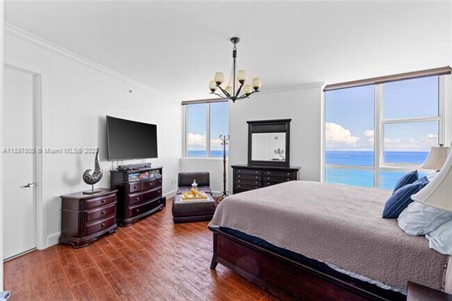 Building Photo - 18201 Collins Ave