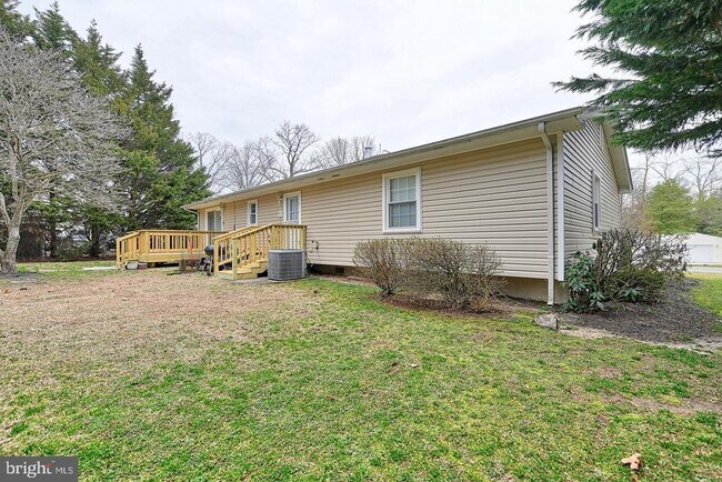 Building Photo - 9401 Surratts Manor Dr