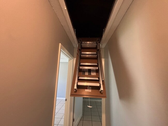 Building Photo - 5168 Corkwood Dr