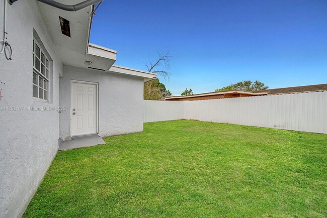 Building Photo - Northwest 36th Avenue, Miami Gardens, FL 33056 - 3 BR 1 BA single-family home