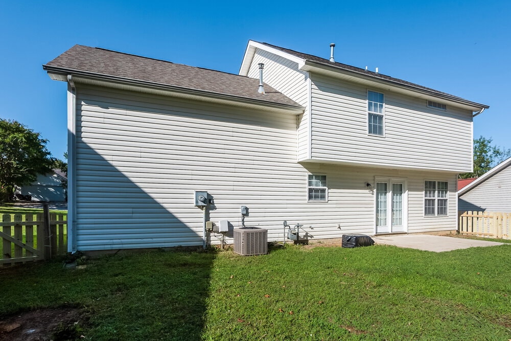 Building Photo - 7425 Saddle Trail Ln