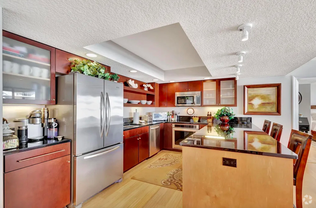Building Photo - 4200 N Ocean Dr