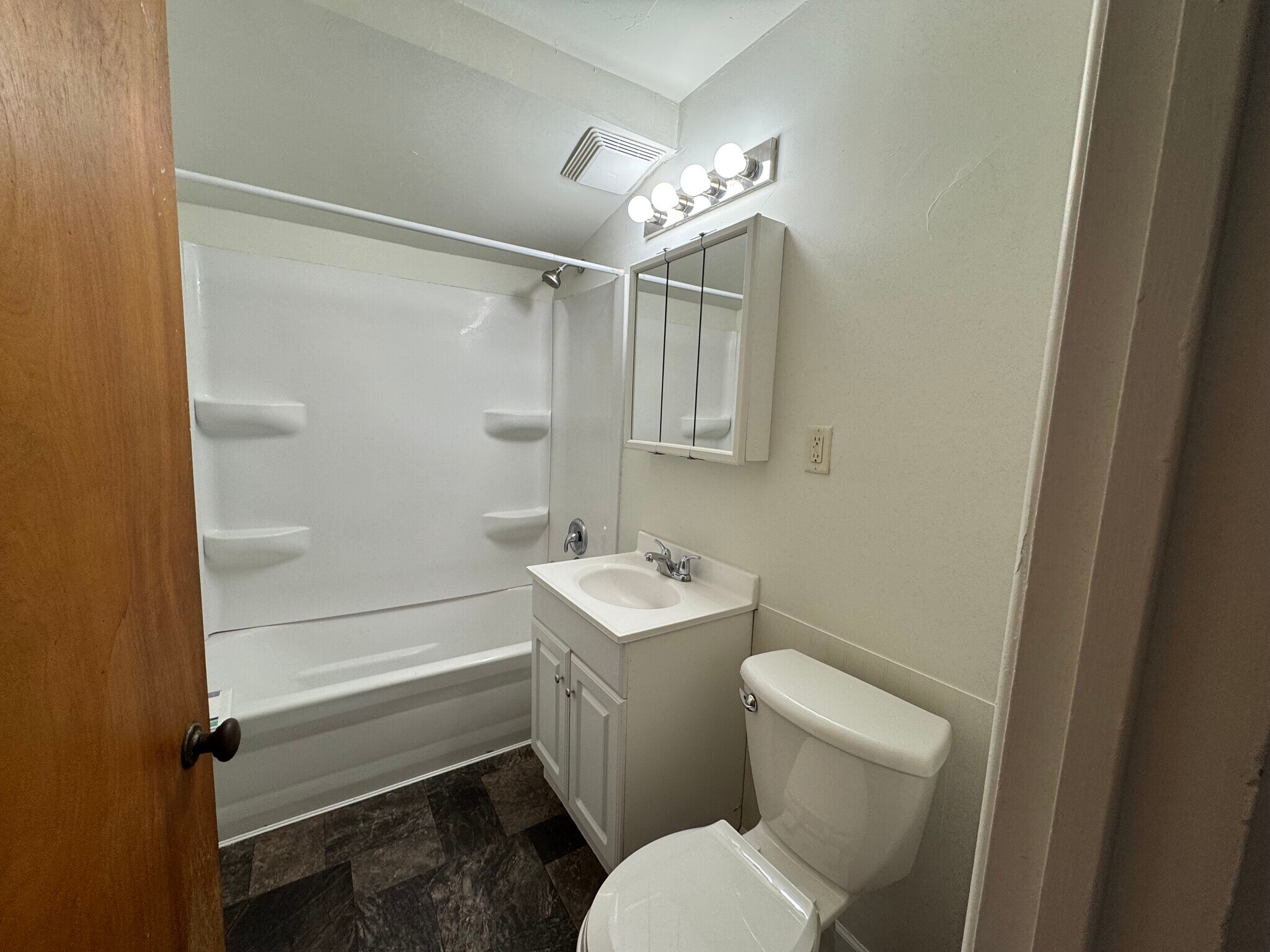 Building Photo - 1718 Goff Ave