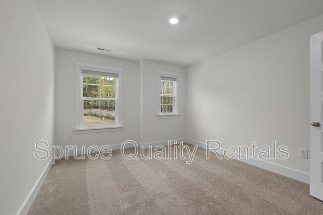 Building Photo - 4004 Upshur Ct