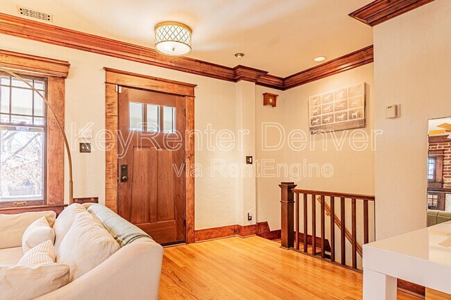 Building Photo - 740 S Corona St